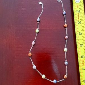 01 necklace with colorful stones